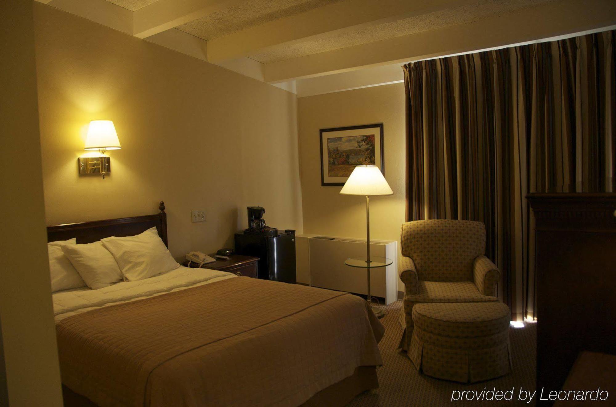 Americas Best Value Inn - Campus View 오 클레어 객실 사진