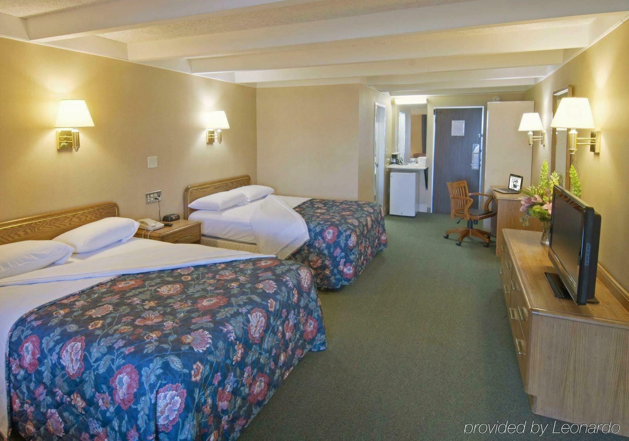Americas Best Value Inn - Campus View 오 클레어 객실 사진